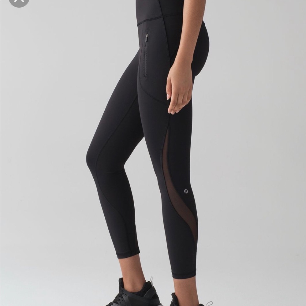 SOLD!!!! Lululemon Invigorate 7/8